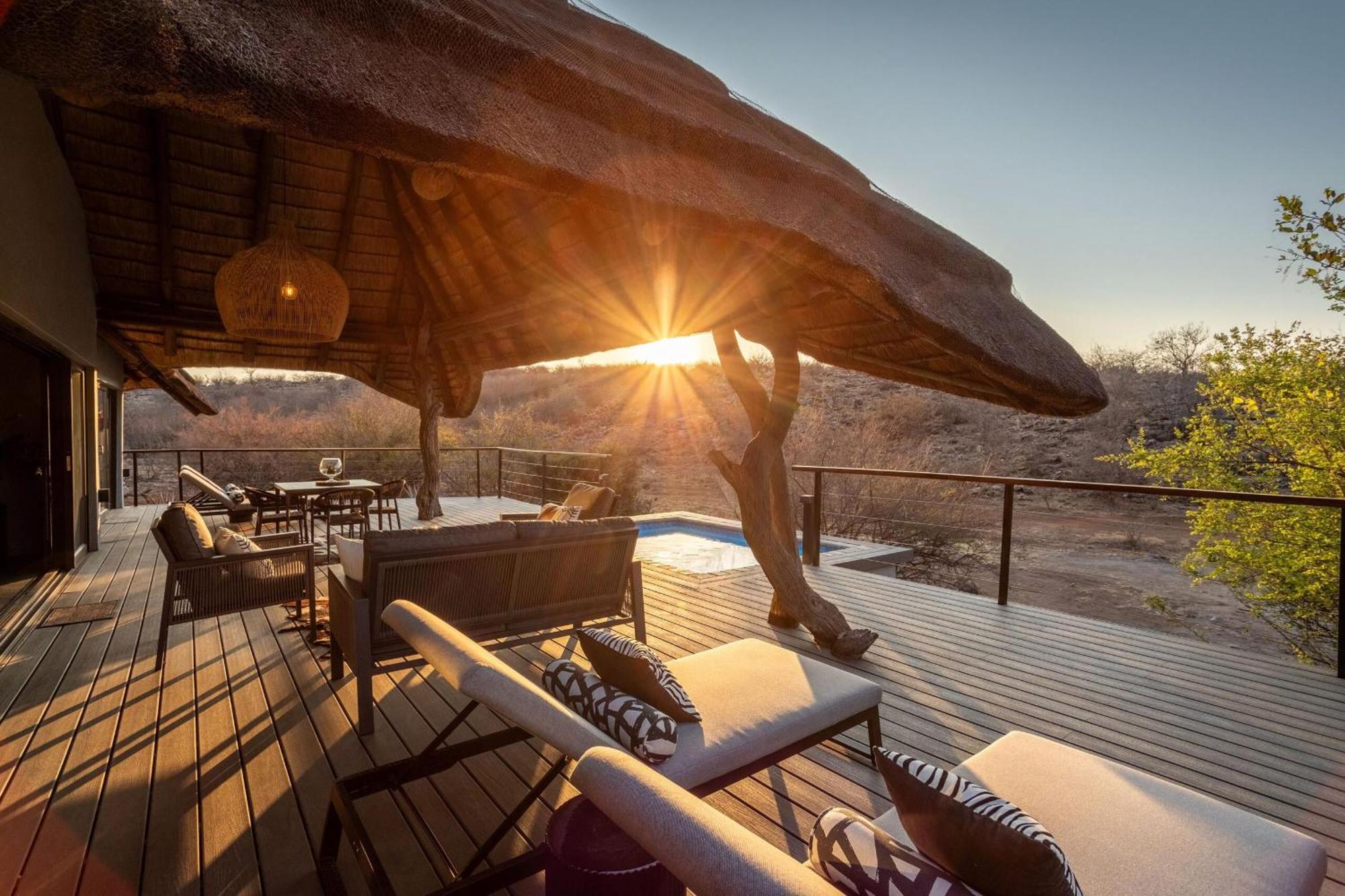 Tuningi Safari Lodge Reserva de Madikwe Exterior foto